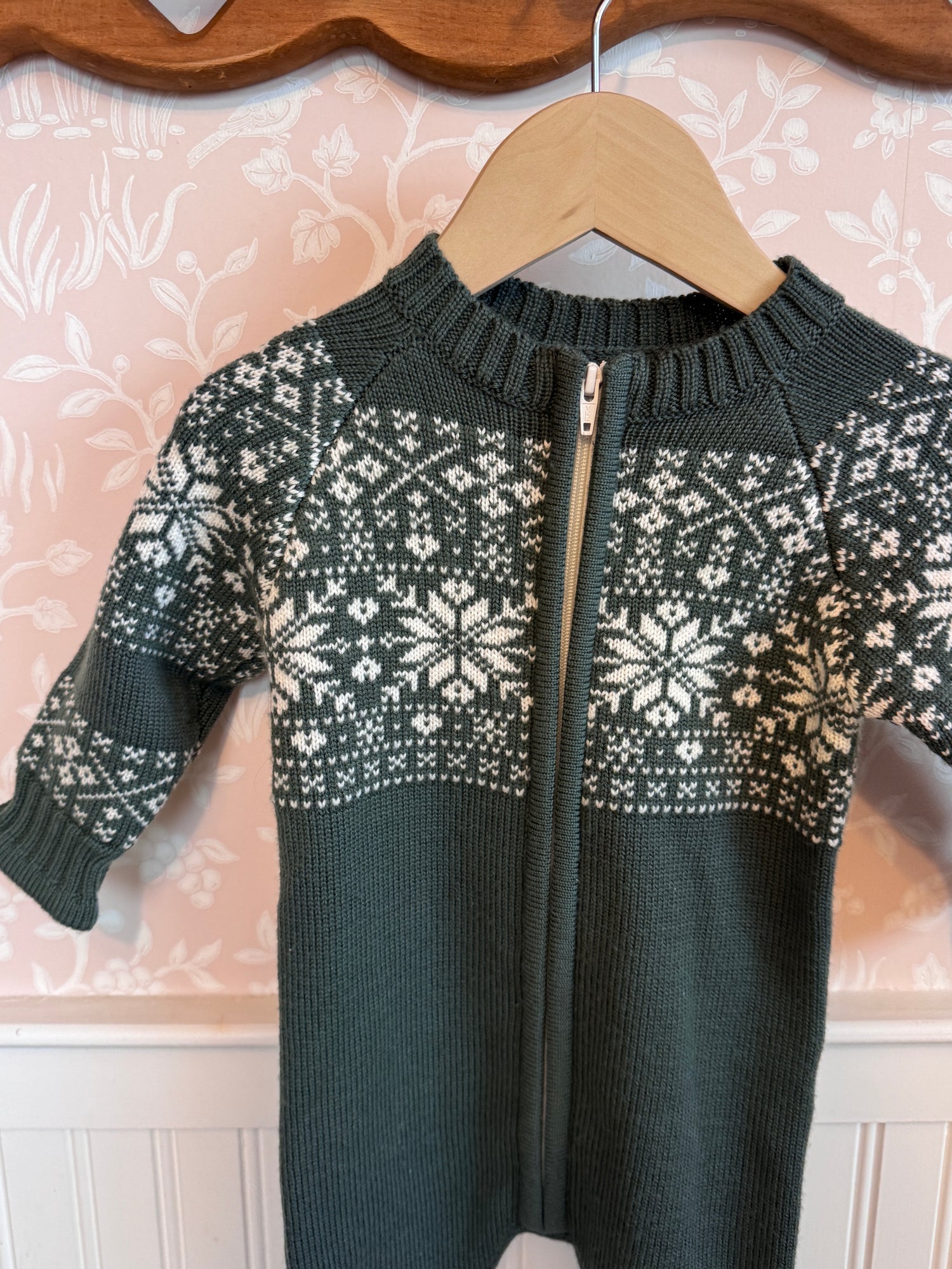 Hunter green sample 0-6 months