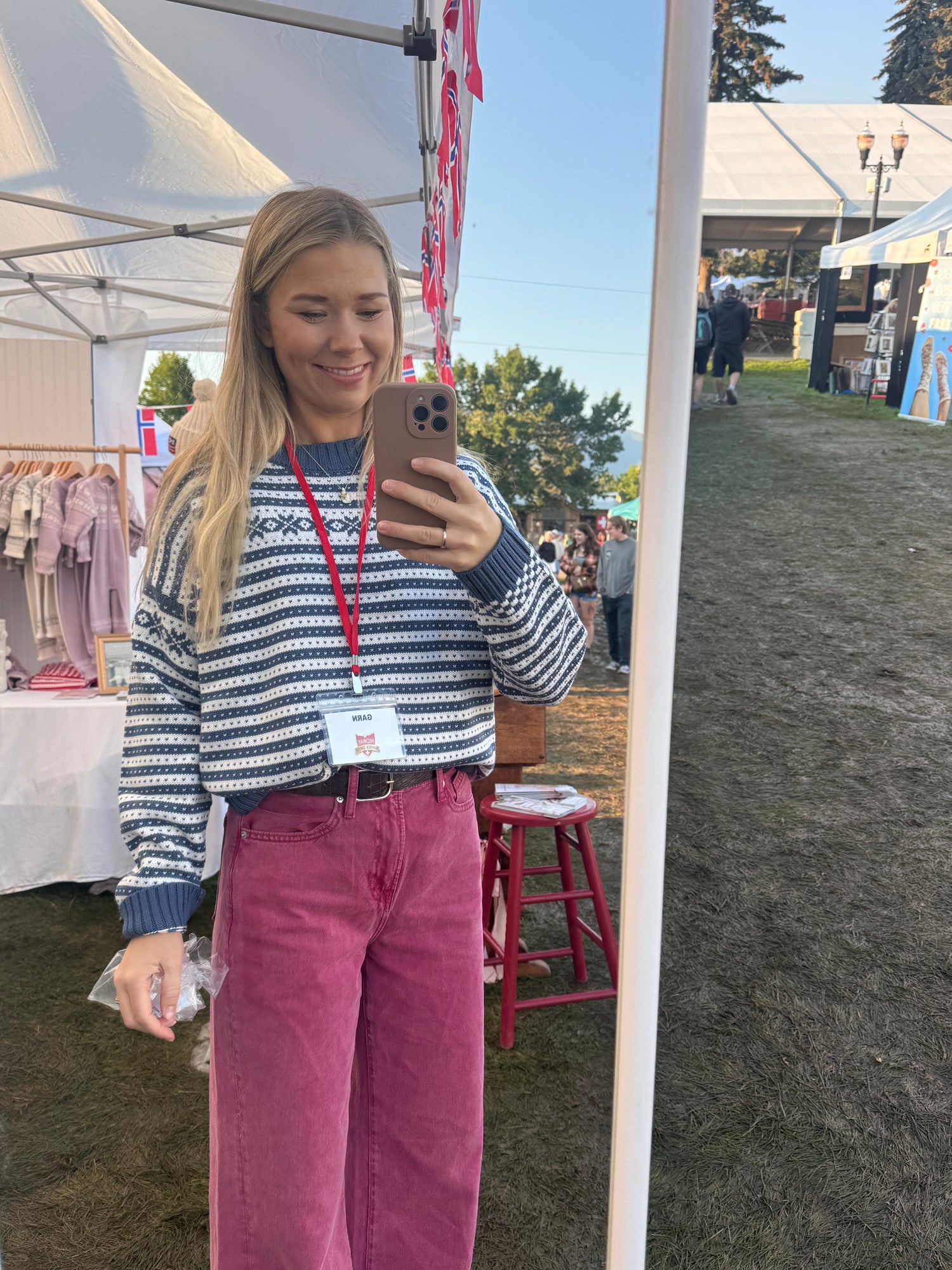 Men's Fana Sweater display/final sale/no discounts allowed)