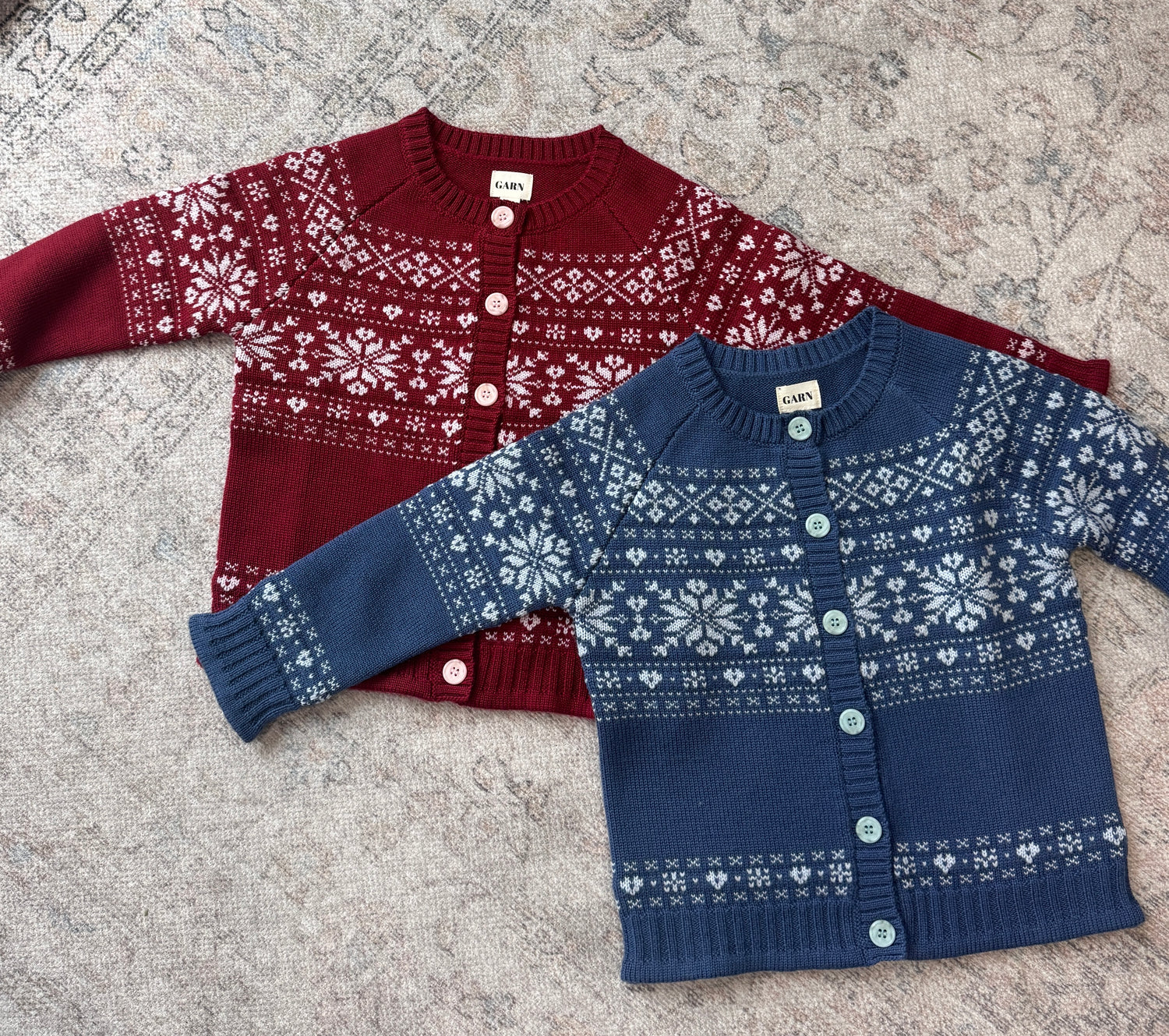Wool cardigan snowflake